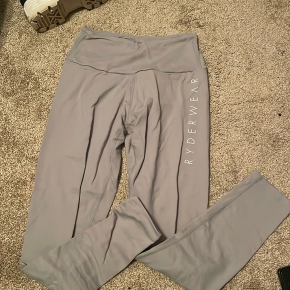 Rydewear butt scrunch workout leggings. Size small - Picture 1 of 3